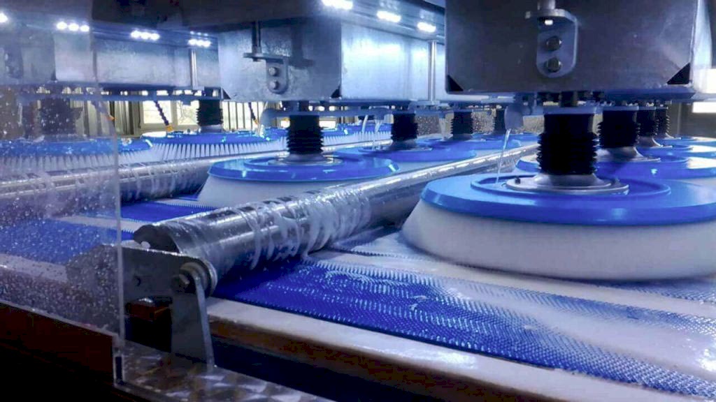 Şekerpınar Halı Yıkama: Tertemiz halılar, mutlu yuvalar.