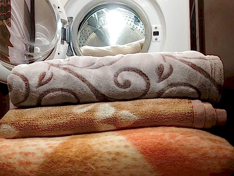 Battaniye yıkama hizmetimizle konforunuzu koruyun.